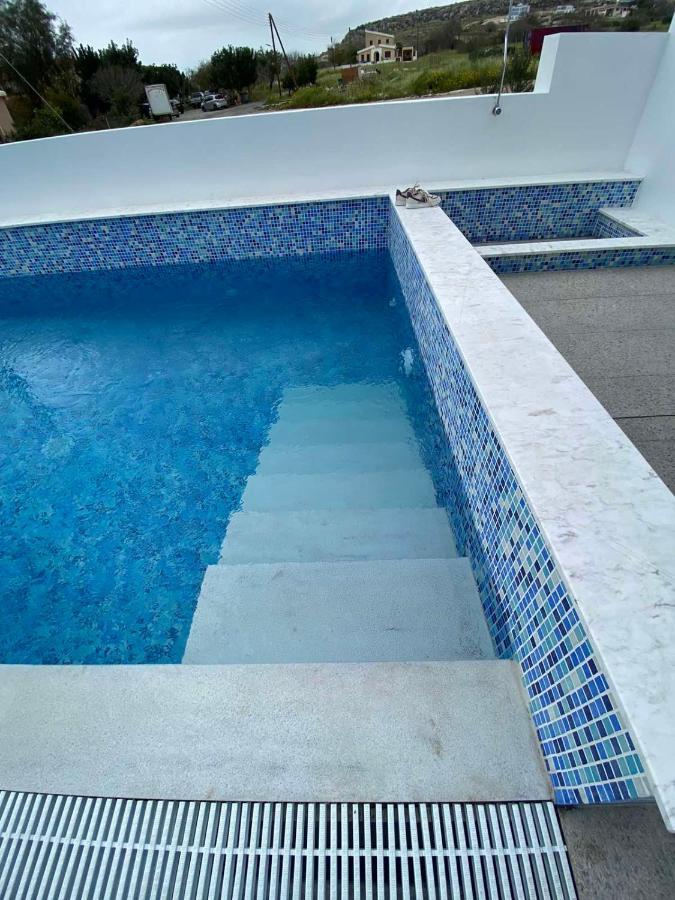 Michael Angelo Villa Paphos Exterior photo
